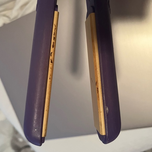 NuME Purple Silhouette Hair Straightener - Picture 4 of 5